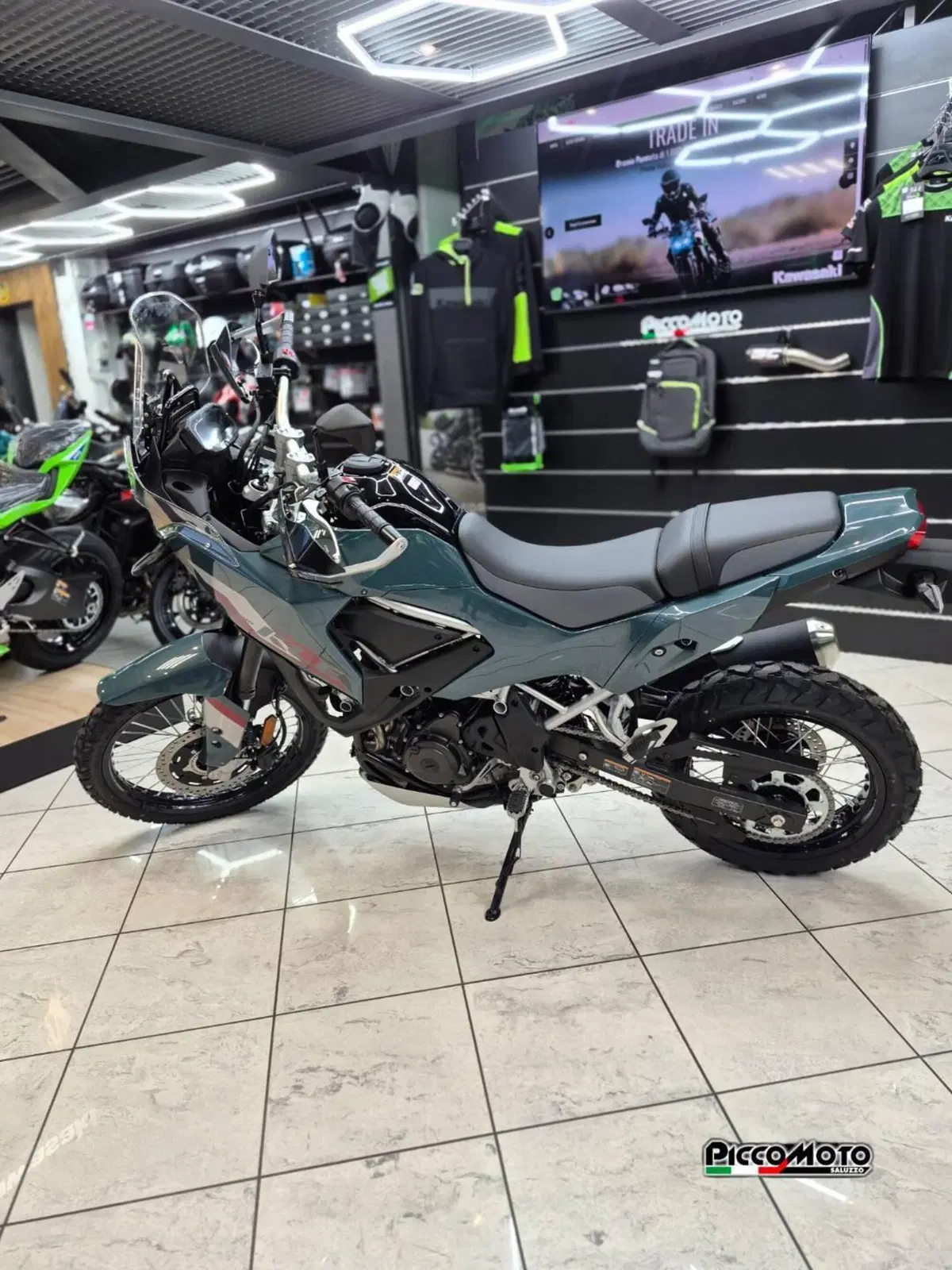 Kawasaki KLE 500 SE (2026) (18)