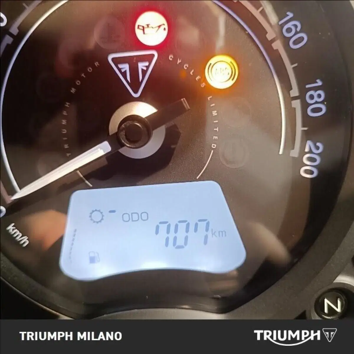 Triumph Bonneville Bobber 1200 (2021 - 25) (8)