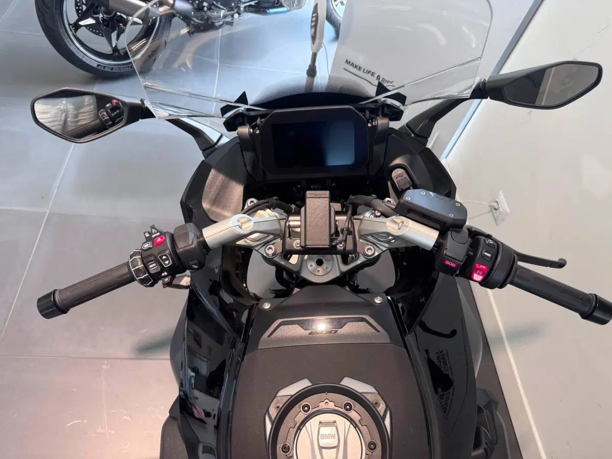 Bmw R 1300 RS (2026) (4)