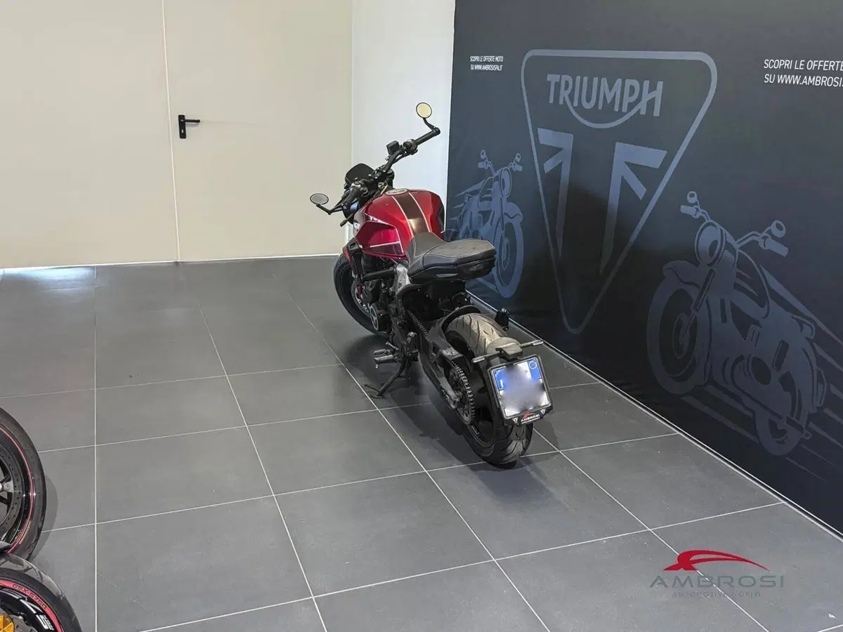 Moto Morini SEIEMMEZZO STR (2022 - 26) (4)