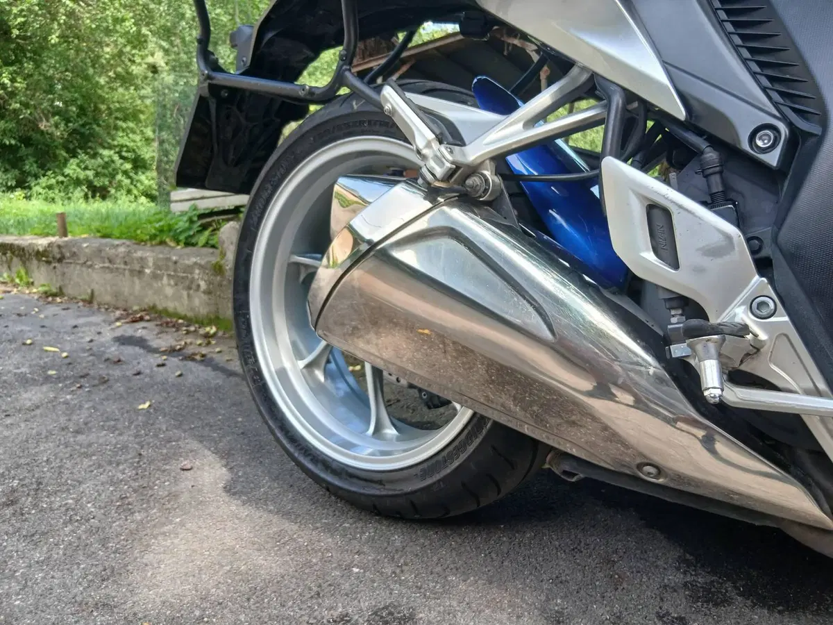 Honda VFR 1200 F DCT ABS (2010 - 16) (3)