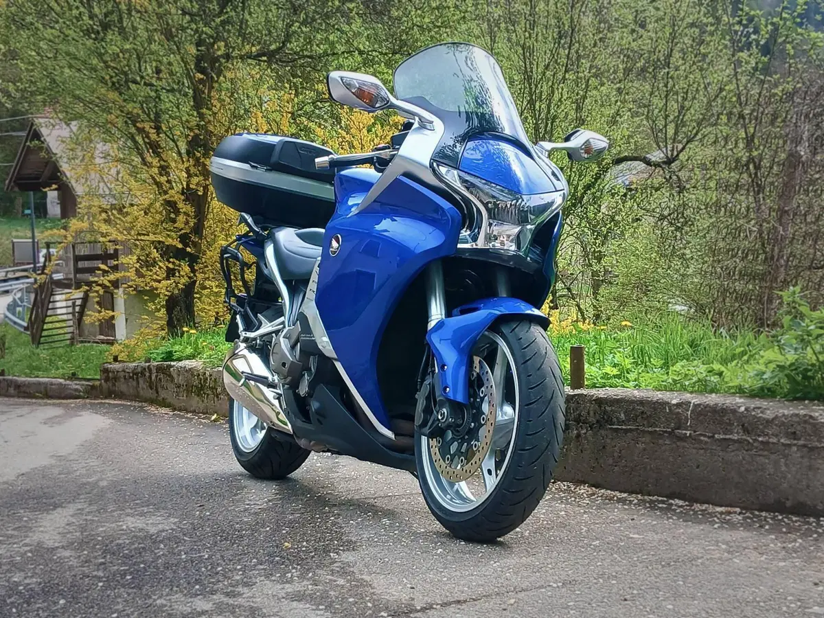Honda VFR 1200 F DCT ABS (2010 - 16) (5)