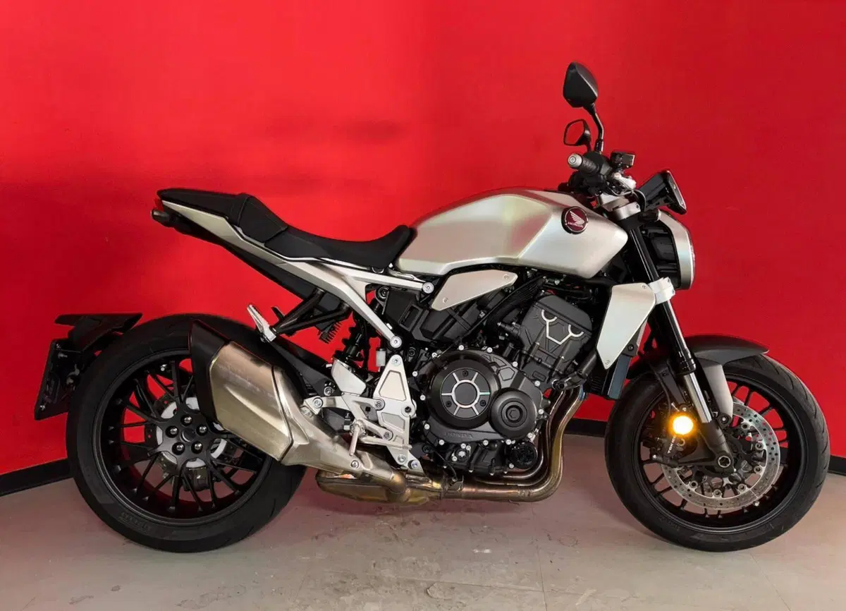 Honda CB 1000 R (2021 - 25)