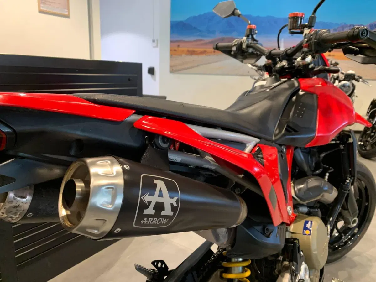 Ducati Hypermotard 698 Mono (2024 - 26) (3)