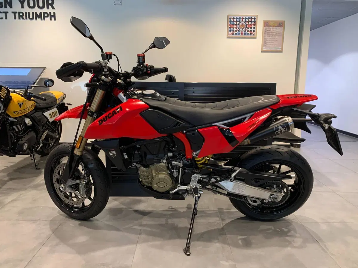 Ducati Hypermotard 698 Mono (2024 - 26) (7)