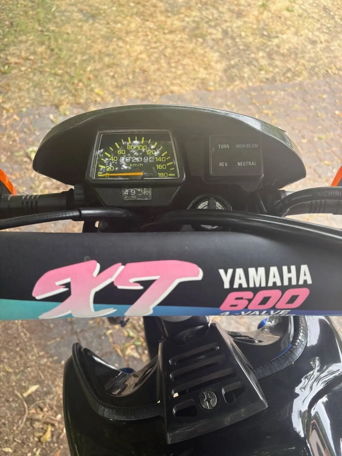 Yamaha XT 600 3TB (5)