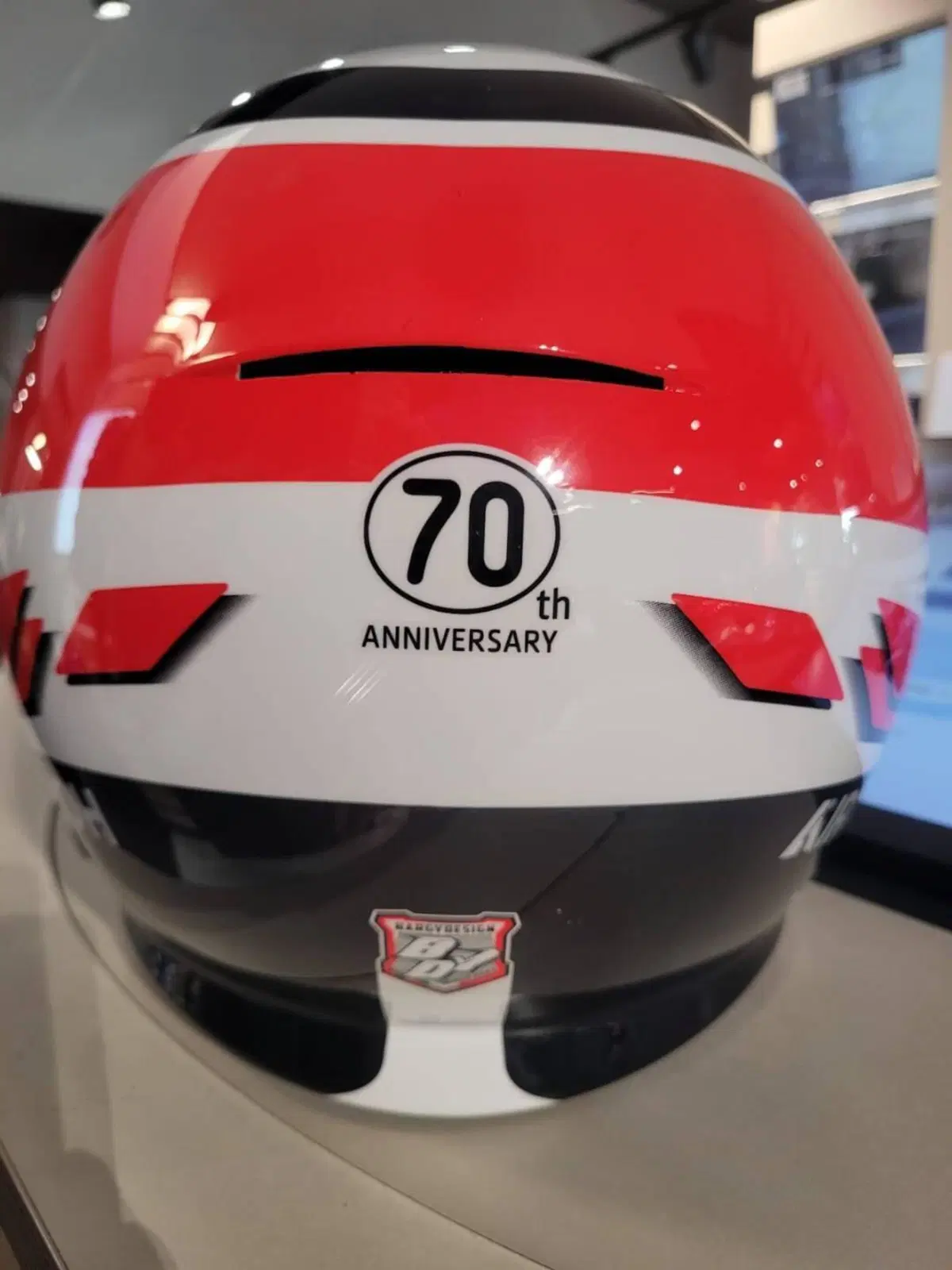 CASCO INTEGRALE AIROH MATRYX 70TH ANNIVERSARIO (6)