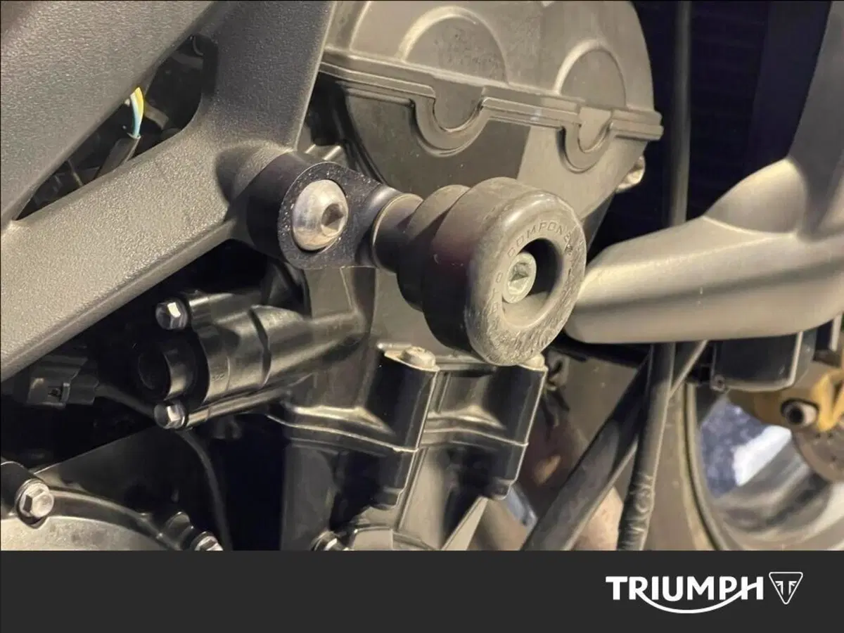 Triumph Street Triple R ABS (2013 - 17) (7)