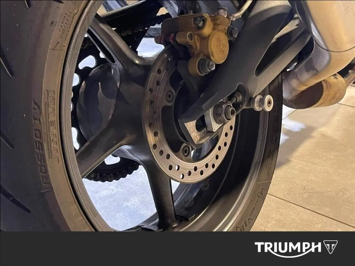 Triumph Street Triple R ABS (2013 - 17) (8)