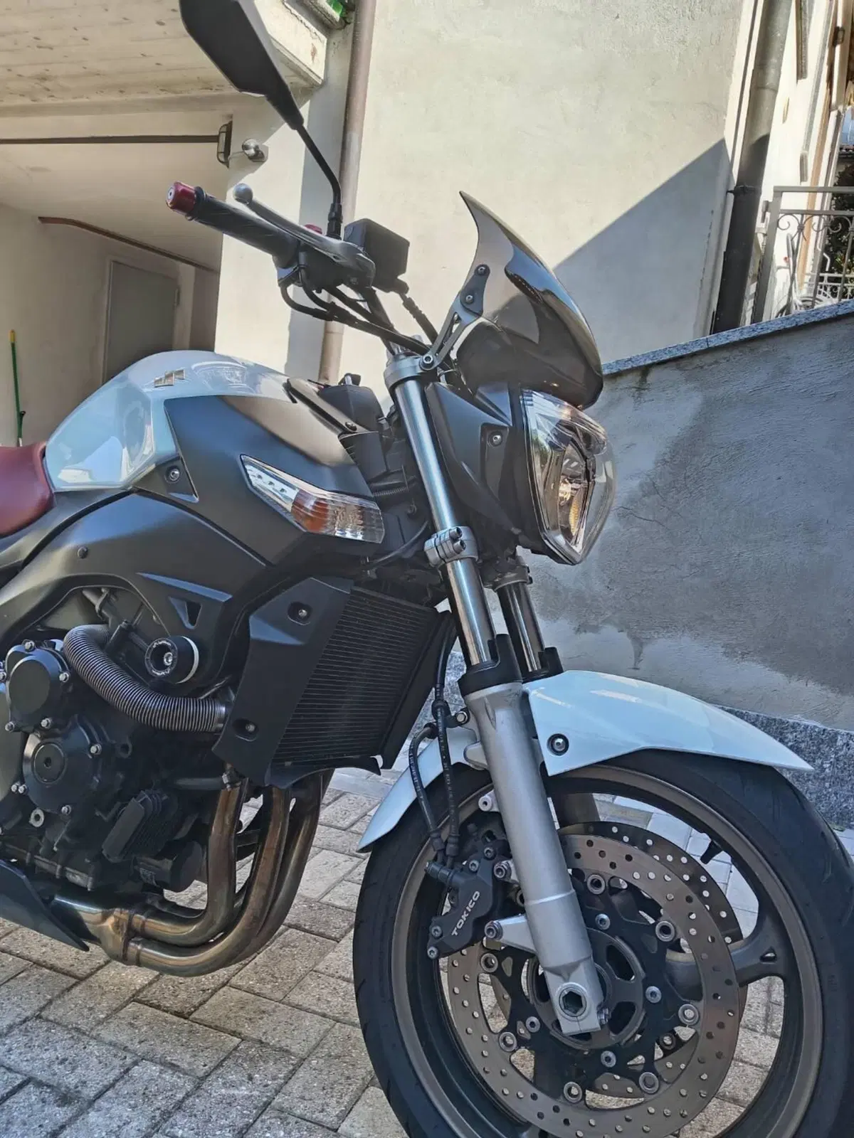Suzuki GSR 600 (2006 - 11) (5)