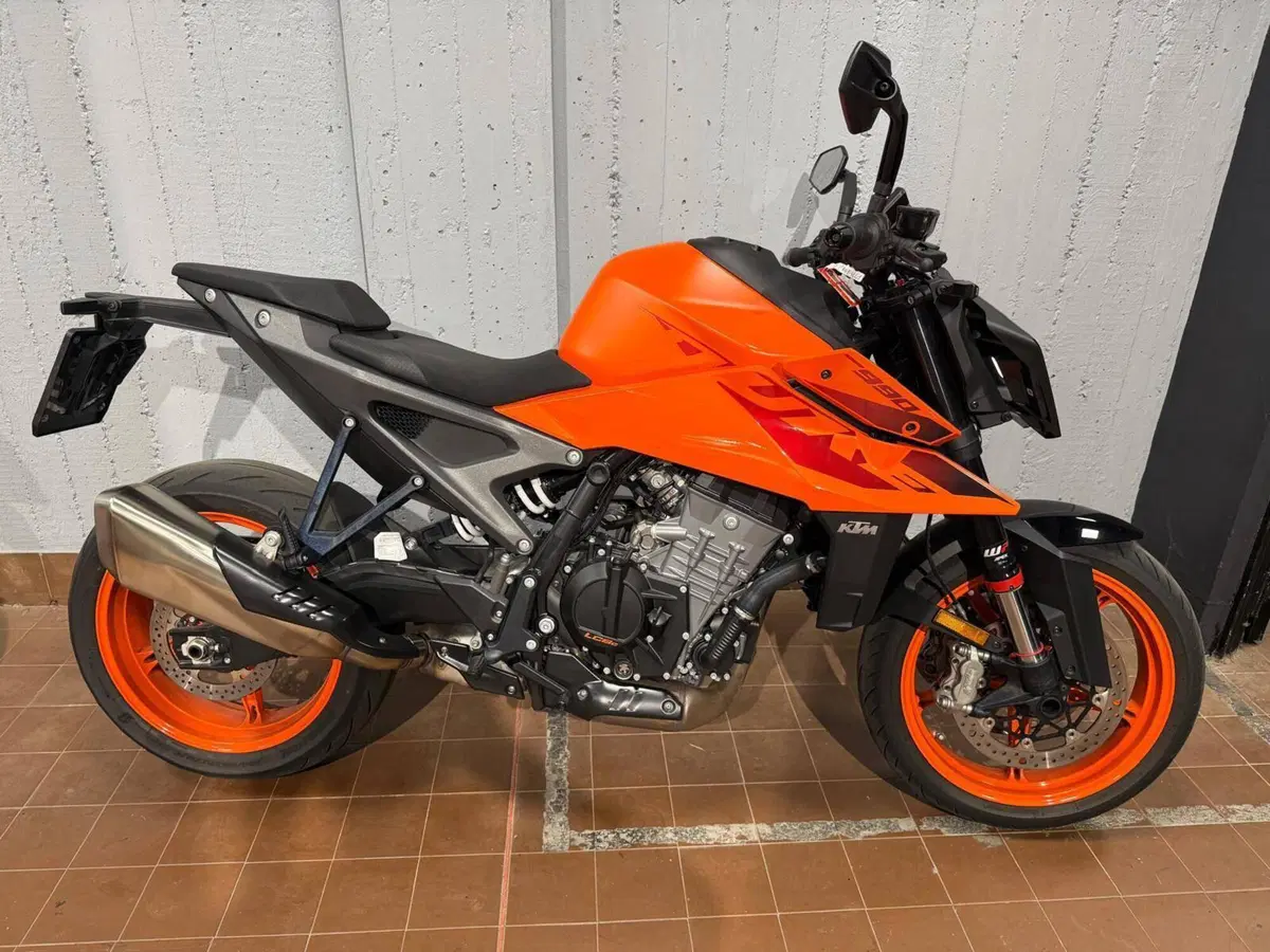 KTM 990 Duke (2024 - 26)