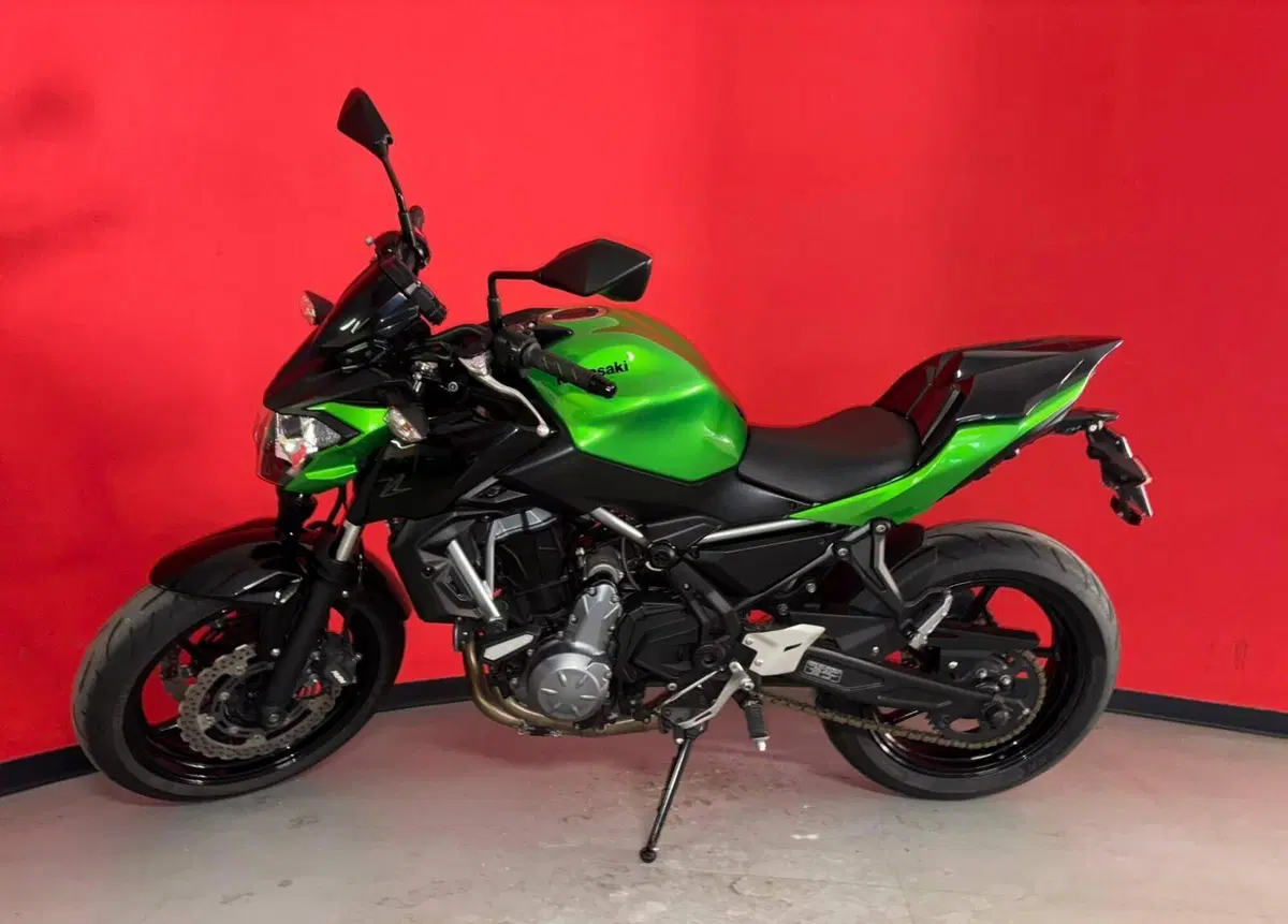 Kawasaki Z 650 (2017 - 19) (3)
