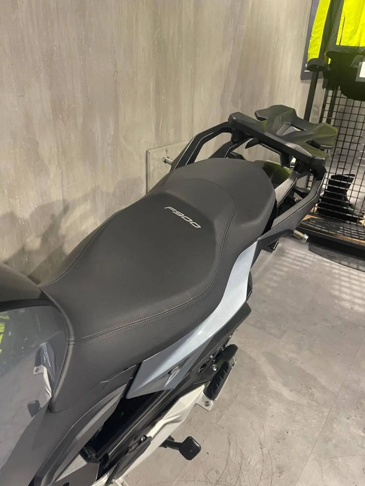 Bmw F 900 R (2021 - 24) (6)