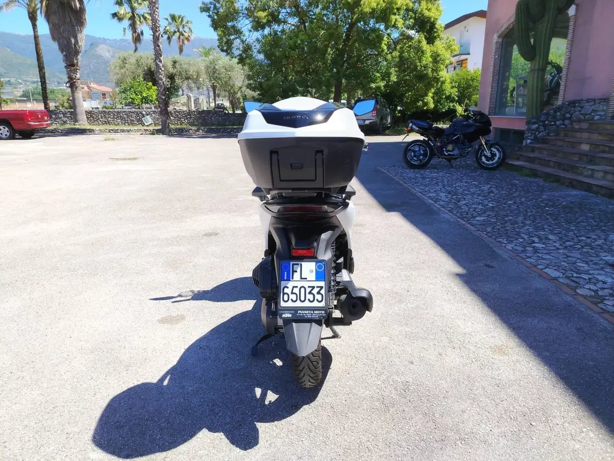 Honda SH 125i (2024 - 25) (3)