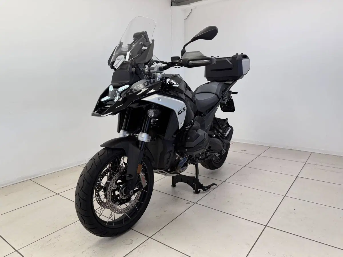 Bmw R 1300 GS Triple Black (2023 - 26) (2)