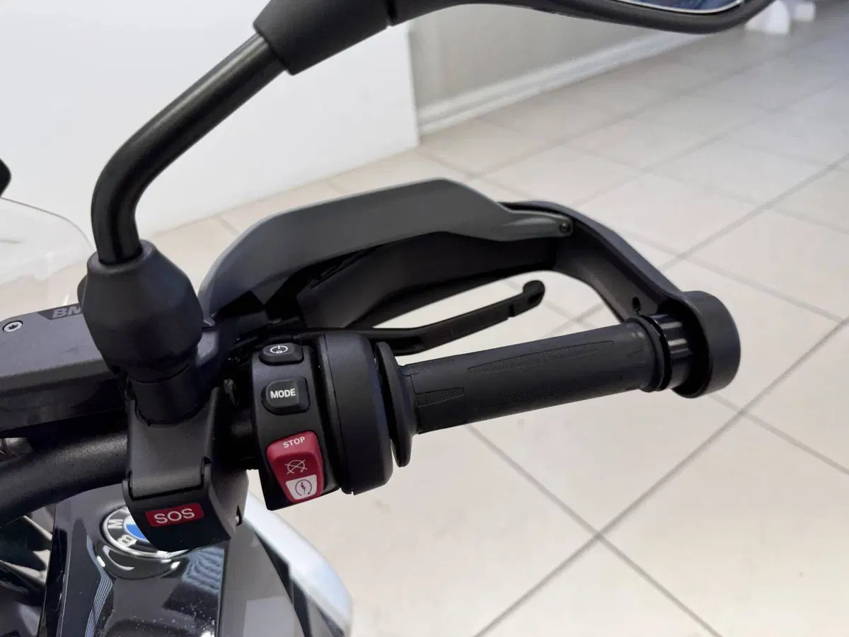 Bmw R 1300 GS Triple Black (2023 - 26) (11)