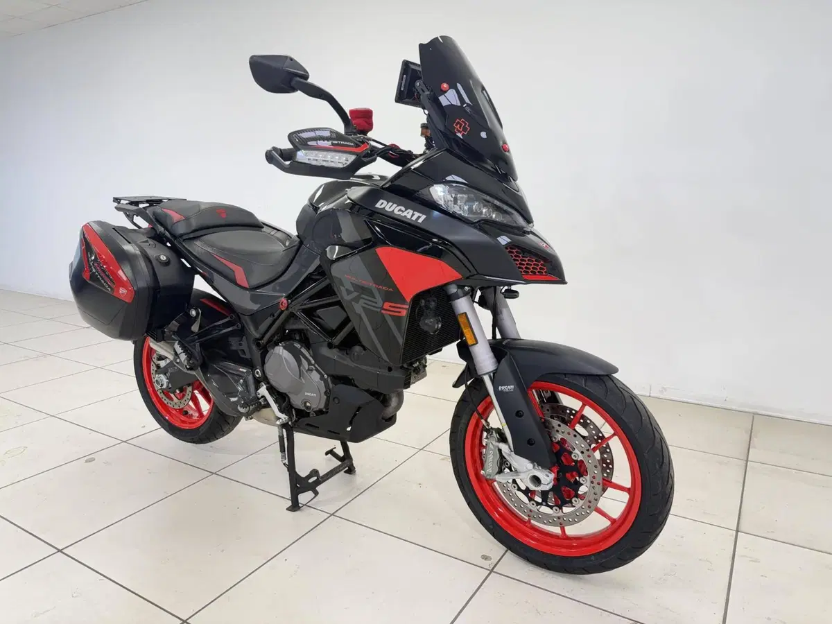 Ducati Multistrada V2 S (2022 - 24) (4)