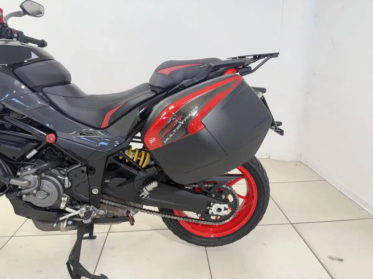 Ducati Multistrada V2 S (2022 - 24) (14)