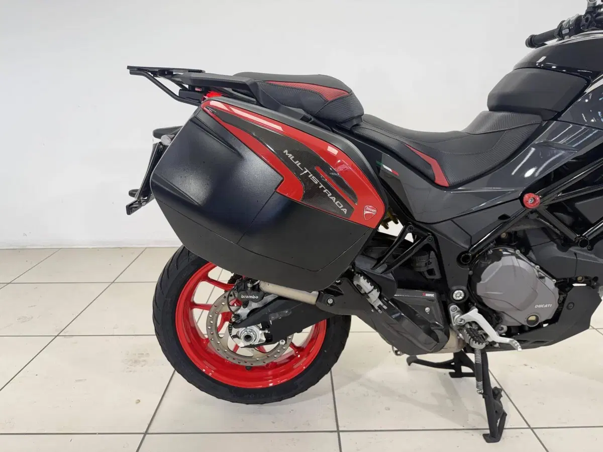 Ducati Multistrada V2 S (2022 - 24) (16)