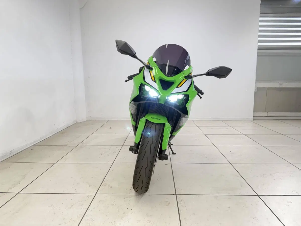 Kawasaki Ninja 636 ZX-6R (2024 - 26) (3)
