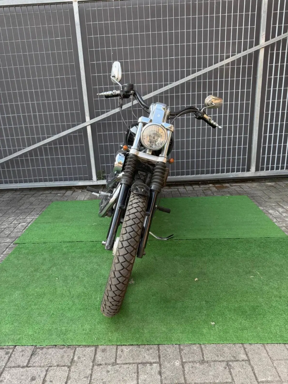 Harley-Davidson 883 Custom (2001 - 05) - XL 53C (4)