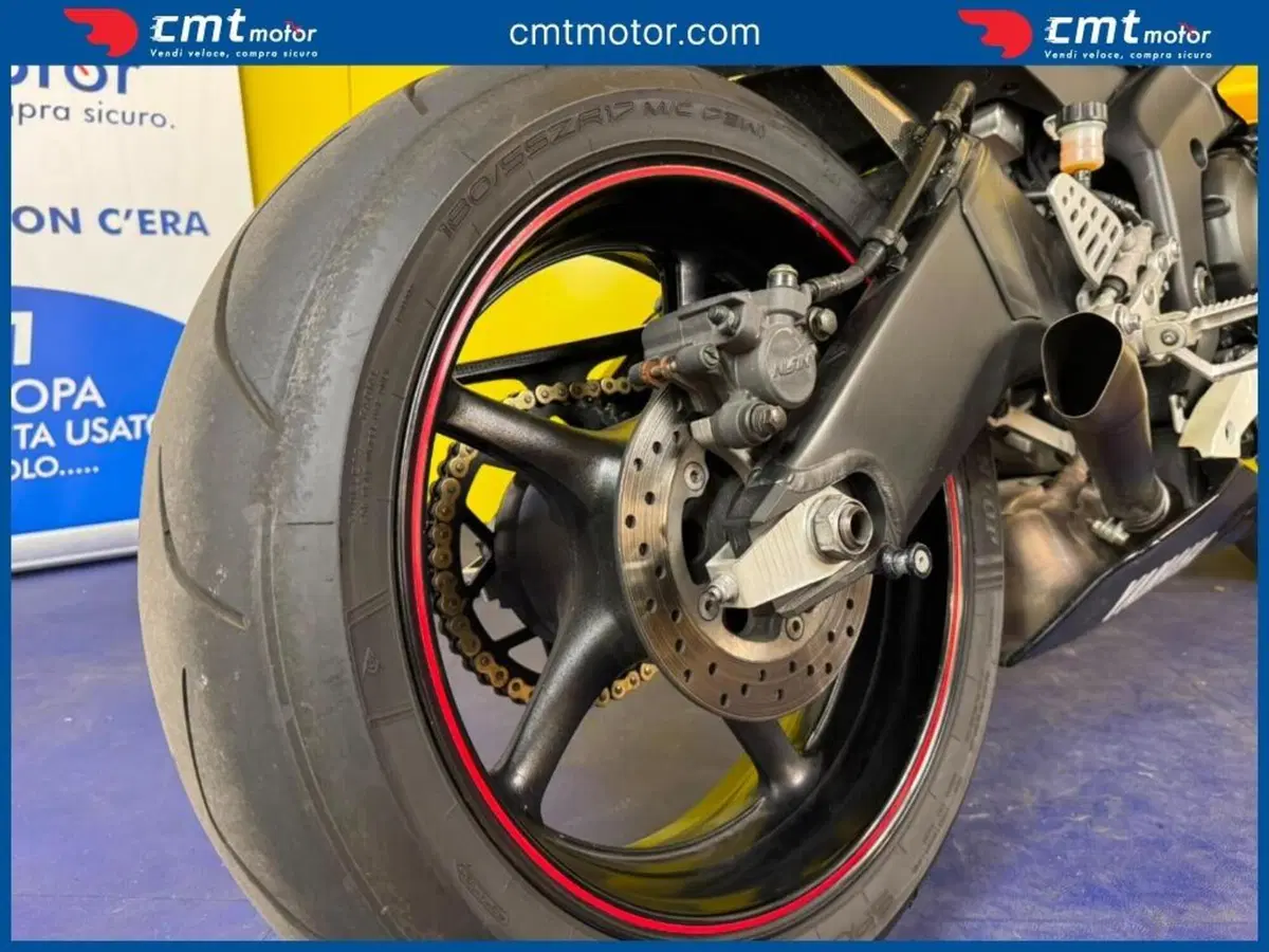 Yamaha YZF R6 (2008 - 09) (9)