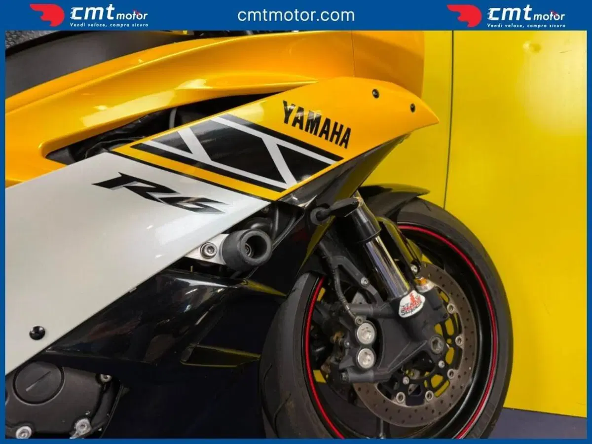 Yamaha YZF R6 (2008 - 09) (11)