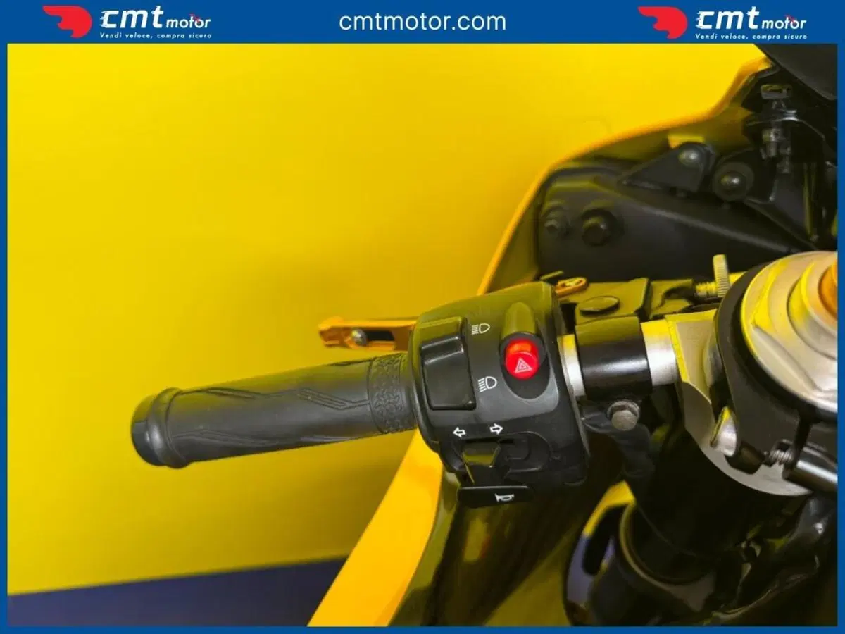 Yamaha YZF R6 (2008 - 09) (13)