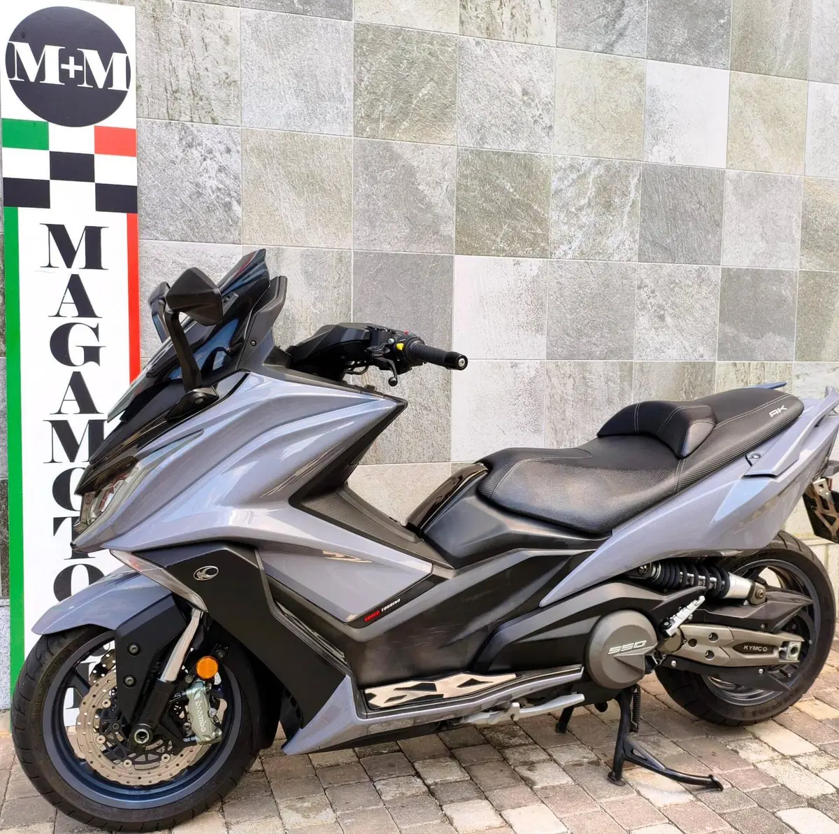 Kymco AK 550 (2017 - 19) (3)