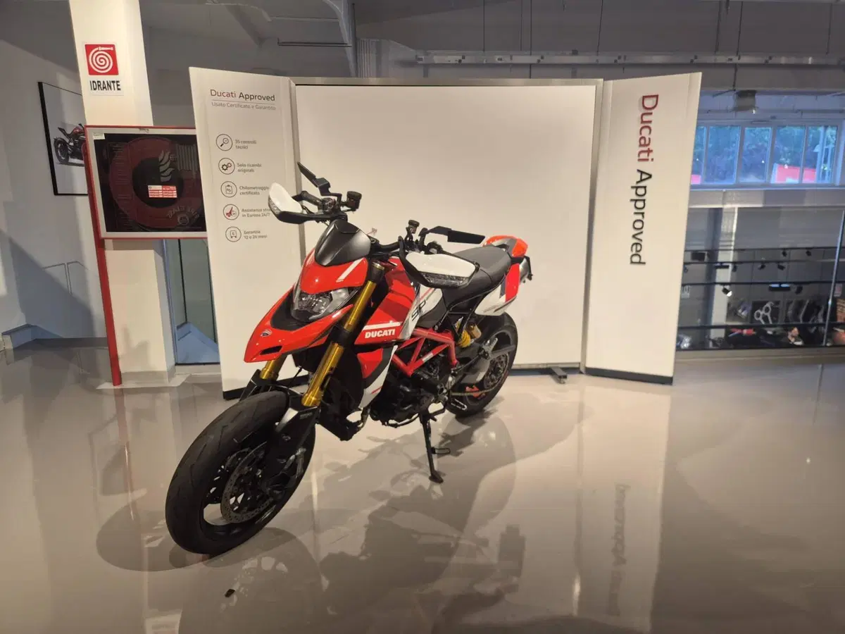 Ducati Hypermotard 950 SP (2022 - 25) (2)
