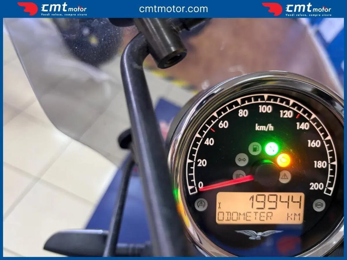 Moto Guzzi V7 Special (2021 - 24) (5)