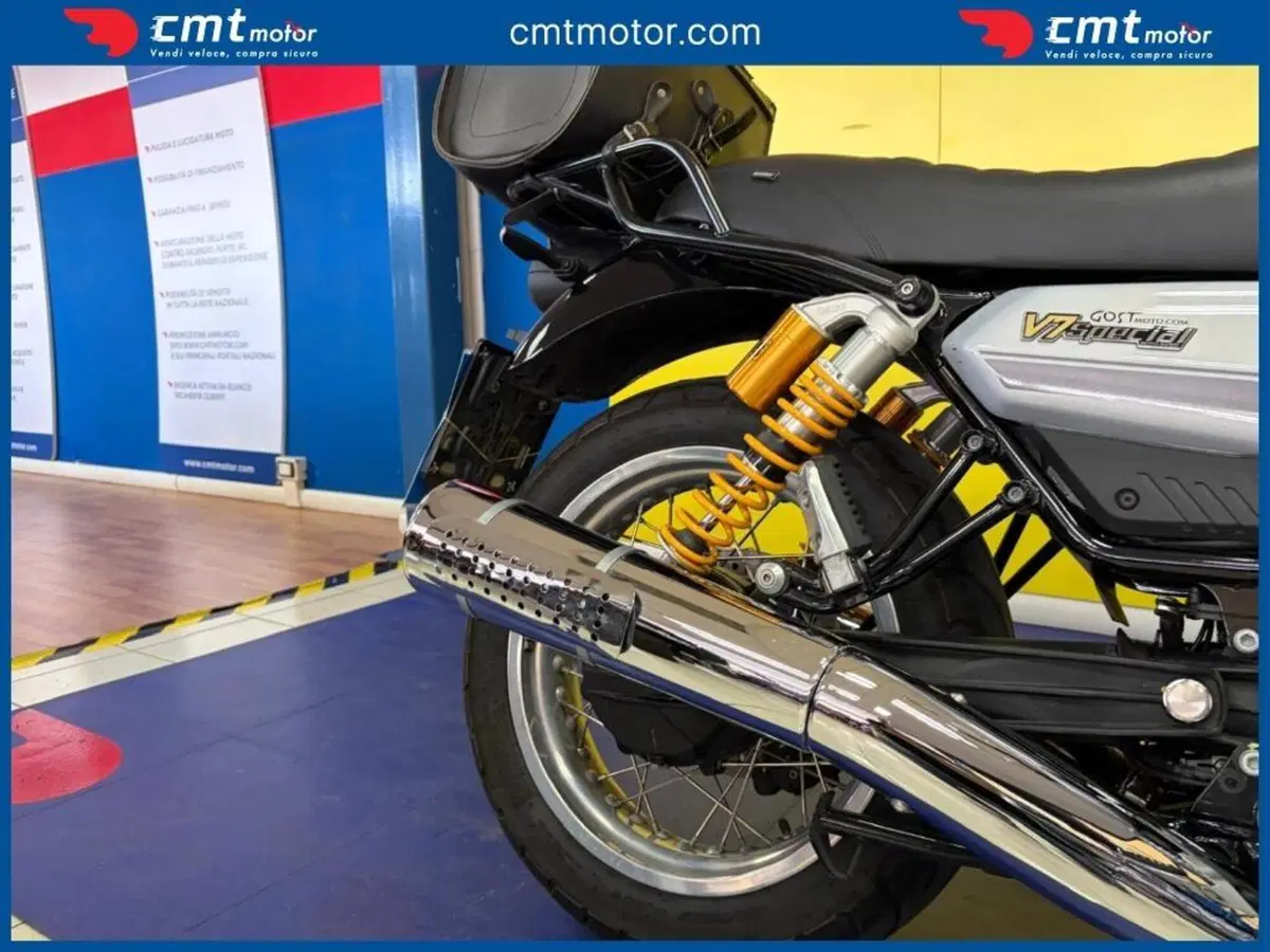 Moto Guzzi V7 Special (2021 - 24) (6)