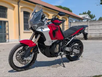 MV Agusta LXP Enduro Veloce (2024 - 25) usata