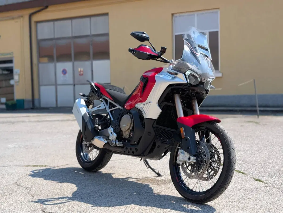 MV Agusta LXP Enduro Veloce (2024 - 25) (2)