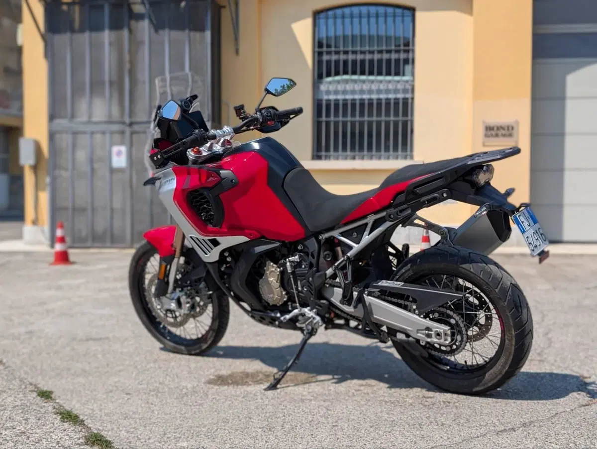 MV Agusta LXP Enduro Veloce (2024 - 25) (5)