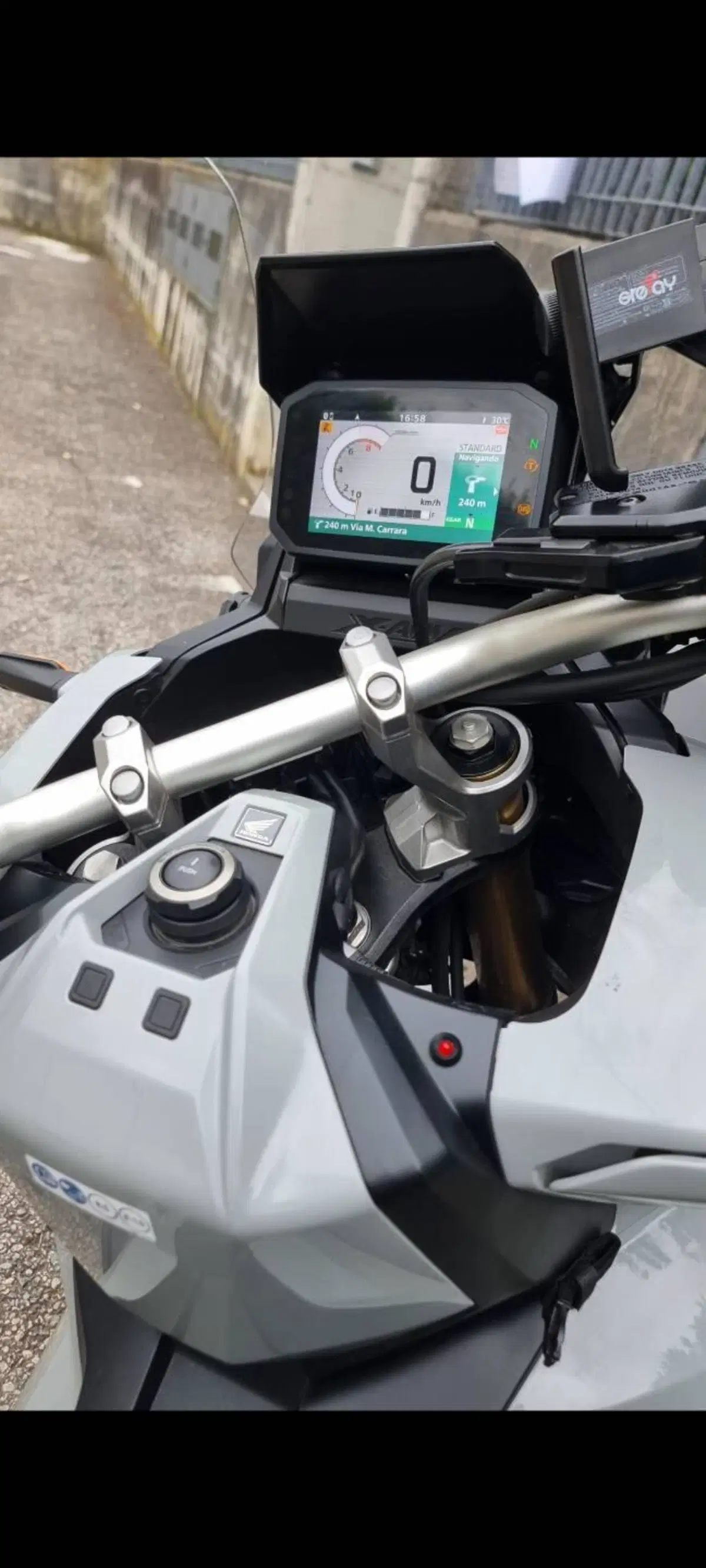 Honda X-ADV 750 DCT Travel (2021 - 24) (5)