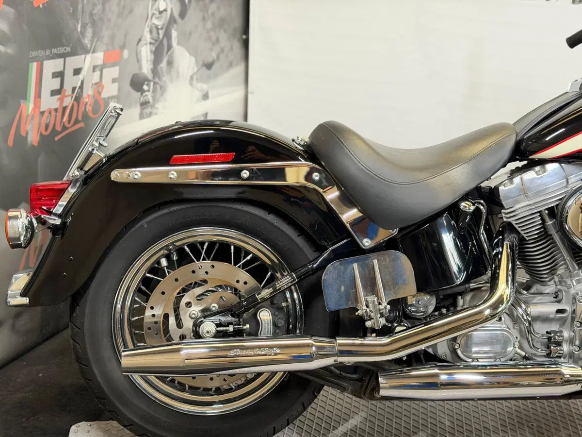 Harley-Davidson 1450 Heritage Classic (2006 - 07) - FLSTCI (3)