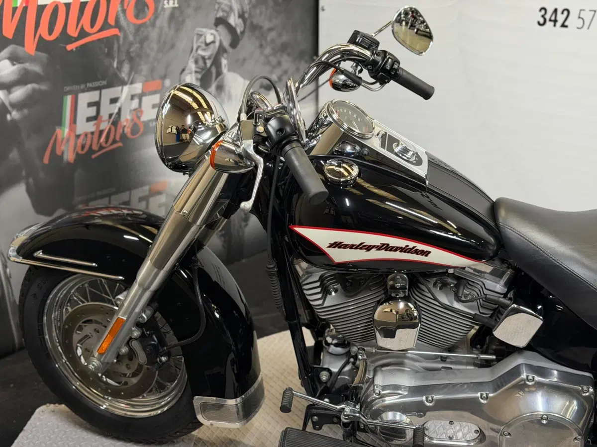 Harley-Davidson 1450 Heritage Classic (2006 - 07) - FLSTCI (8)