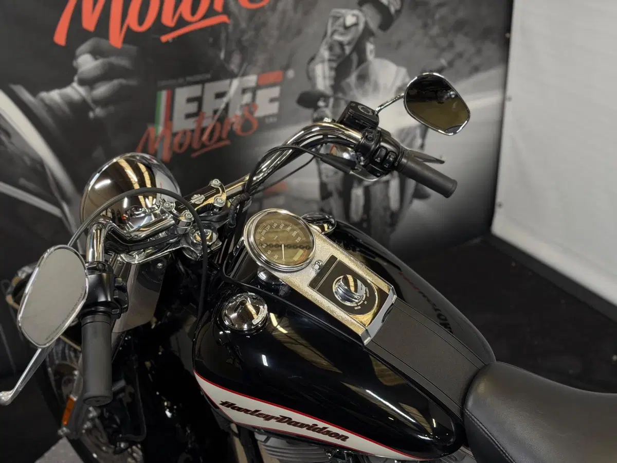 Harley-Davidson 1450 Heritage Classic (2006 - 07) - FLSTCI (10)