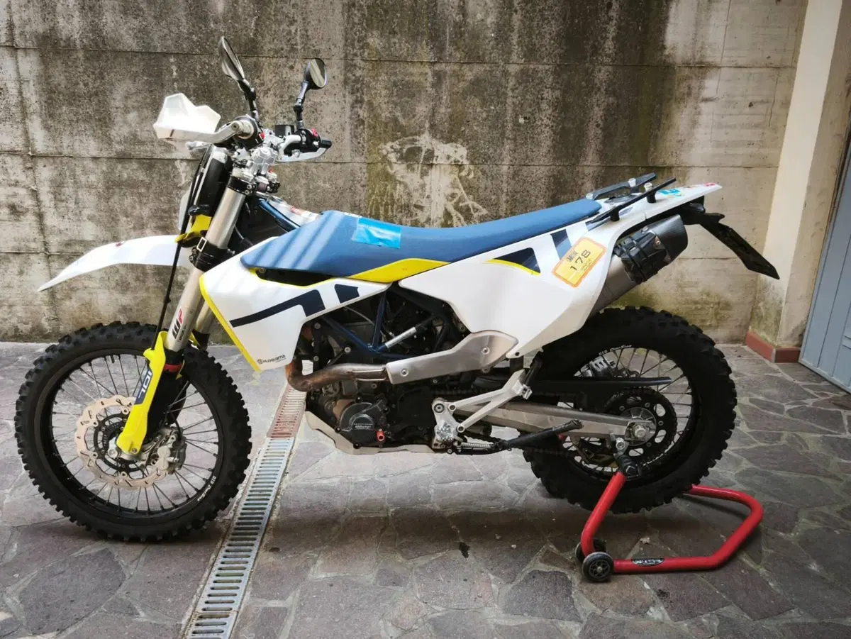 Husqvarna 701 Enduro (2020)