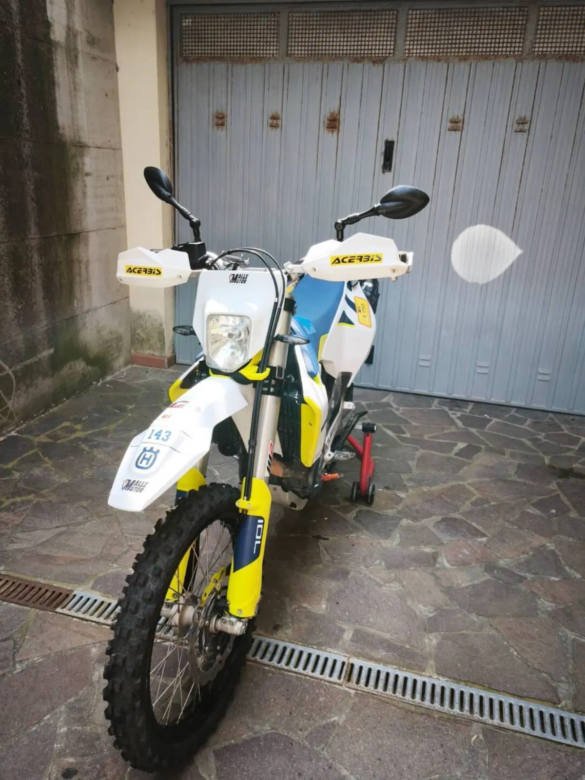 Husqvarna 701 Enduro (2020) (2)