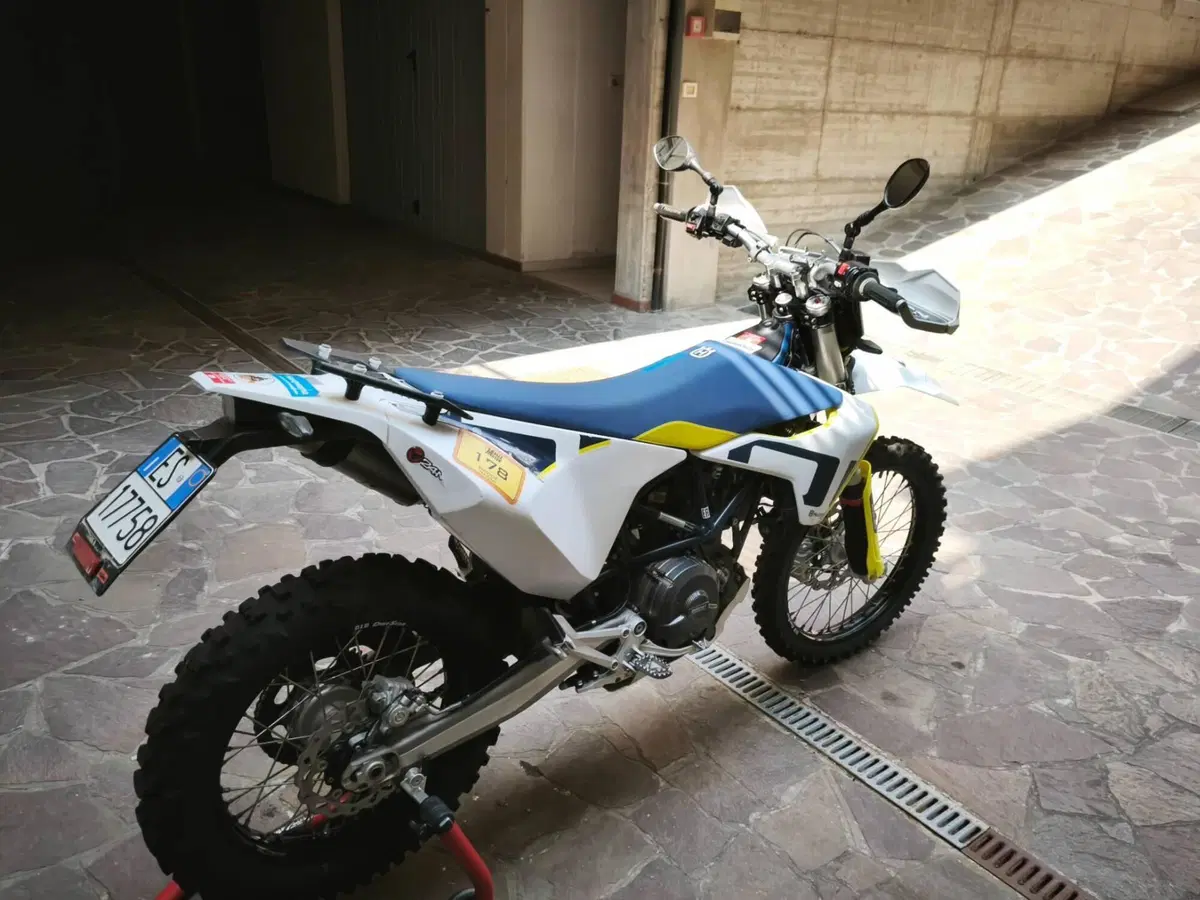 Husqvarna 701 Enduro (2020) (3)
