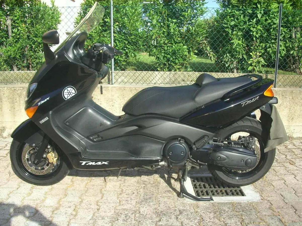 Yamaha T-Max 500 (2004 - 07) (2)