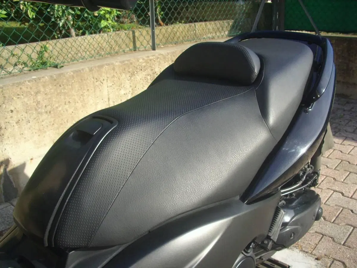 Yamaha T-Max 500 (2004 - 07) (6)