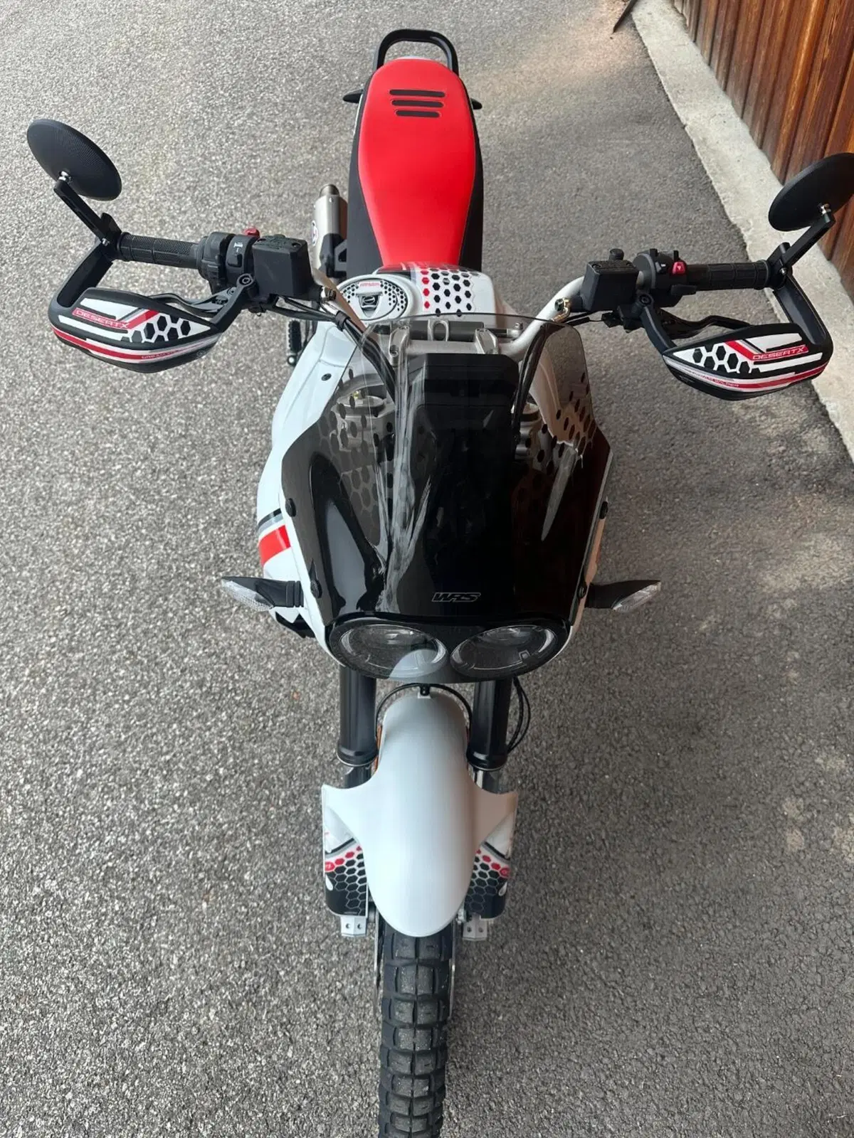 Ducati DesertX (2022 - 25) (5)