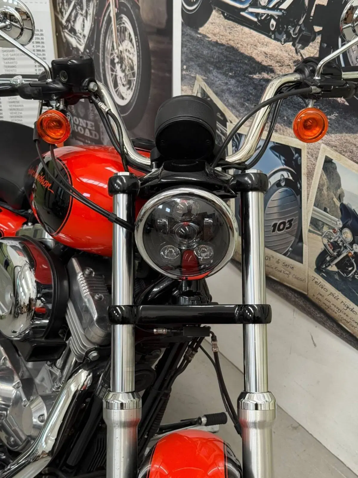 Harley-Davidson 883 SuperLow (2010 - 16) - XL 883L (6)
