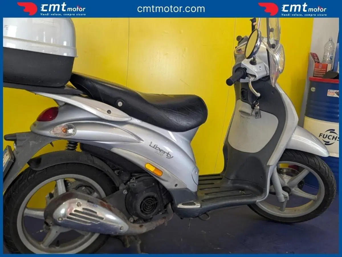 Piaggio Liberty 200 4T  (4)