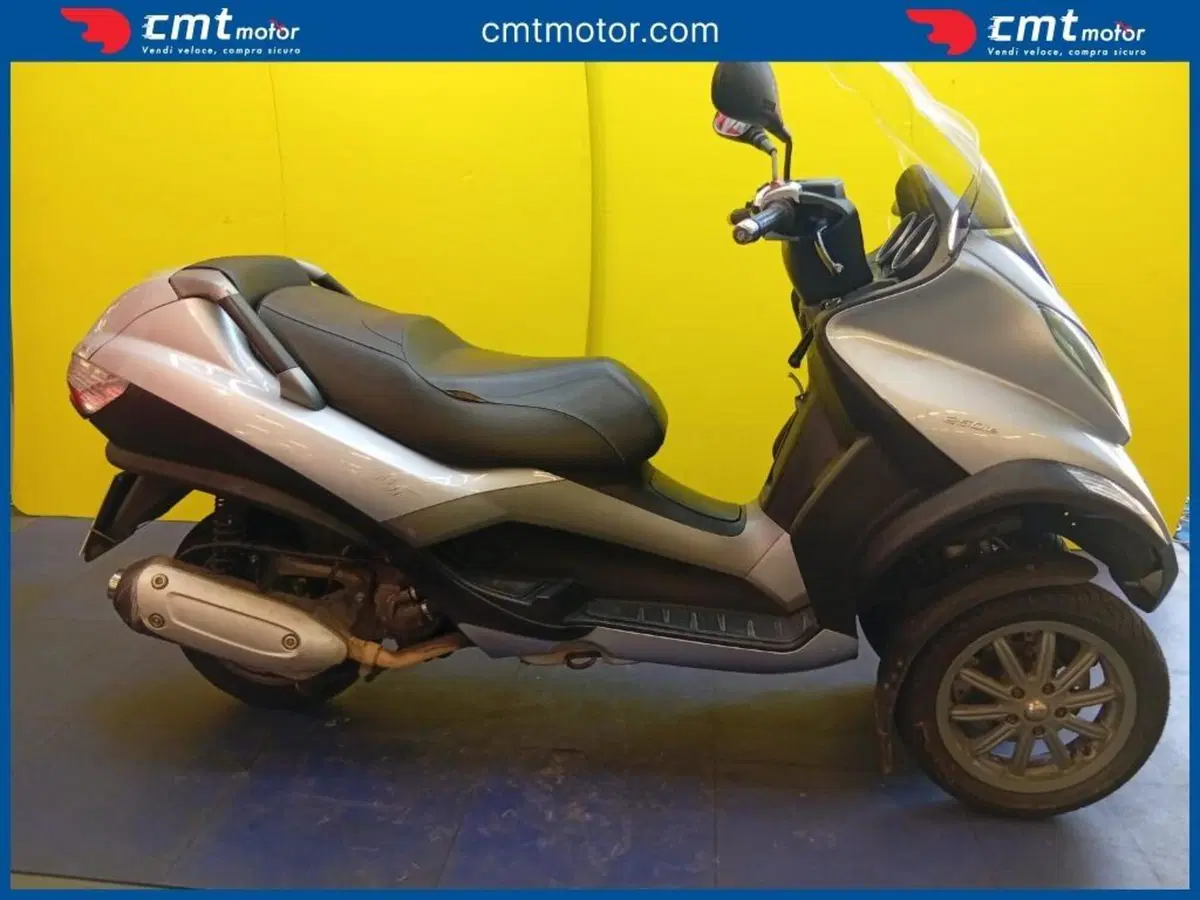 Piaggio MP3 250 i.e.