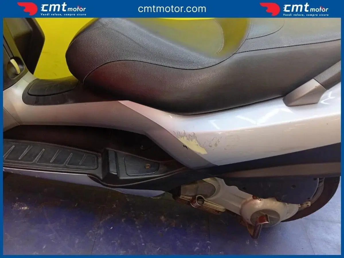 Piaggio MP3 250 i.e. (11)