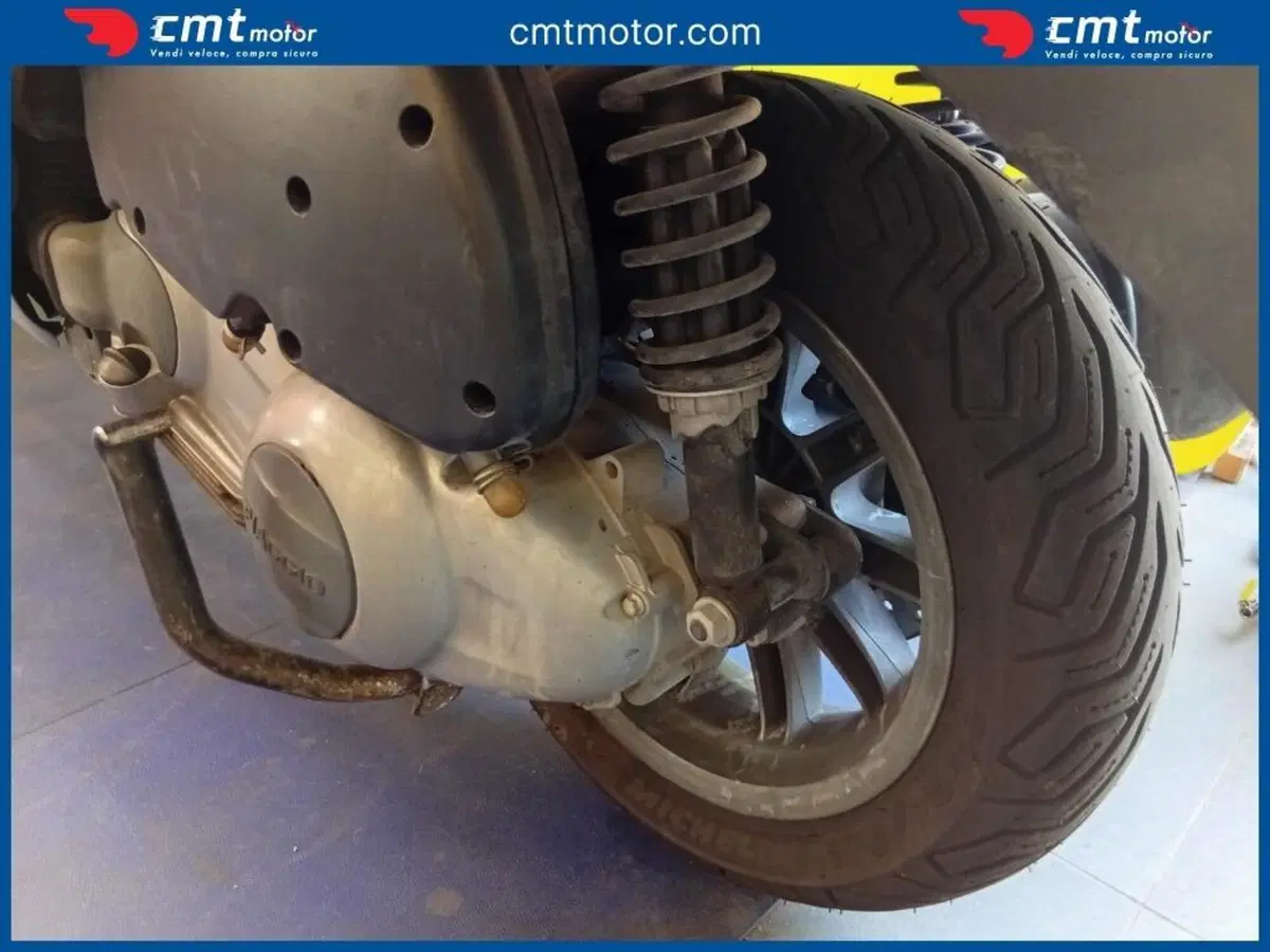 Piaggio MP3 250 i.e. (14)